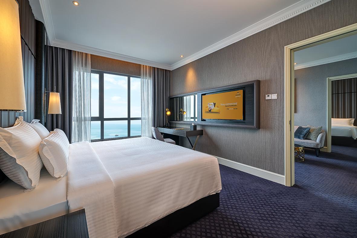 Hatten Place Melaka Экстерьер фото Suite bedroom